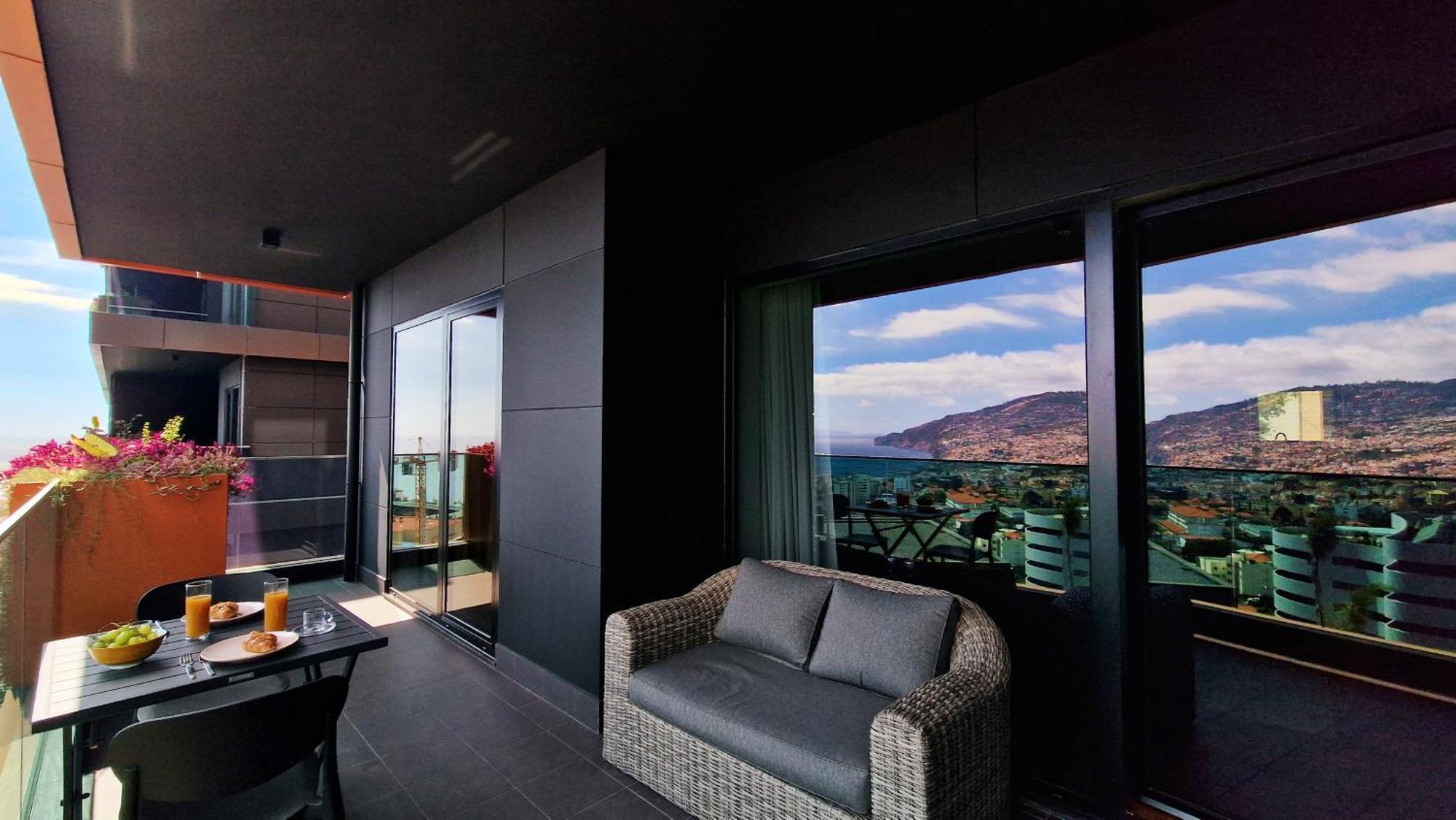 Lux Suite By Lovelystay Φουνκάλ Εξωτερικό φωτογραφία